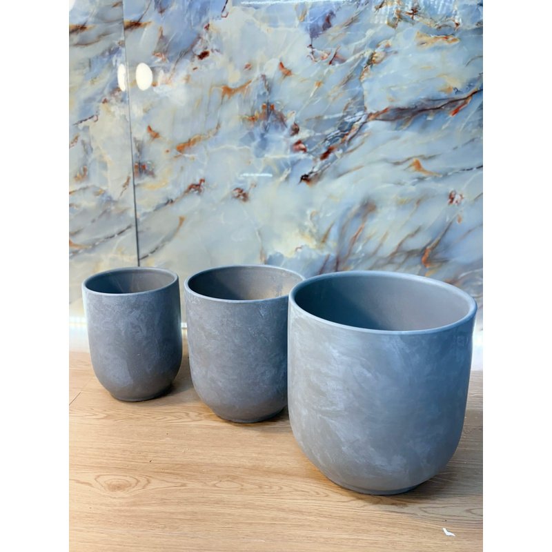 Concrete_Grey_Pot_in_UAE.jpg Concrete Grey Pot in UAE - Image 1
